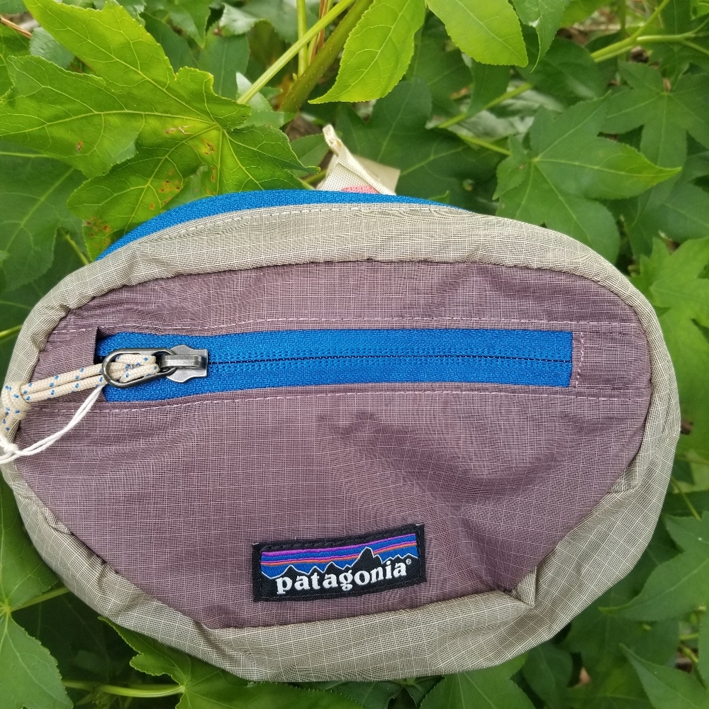 Patagonia Ultralight Black Hole Mini Hip Pack Fanny 1 Liter- Husk Tan NEW - Picture 2 of 7